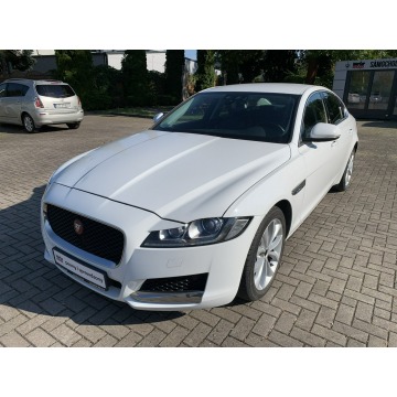Jaguar XF 2.0d 241 KM