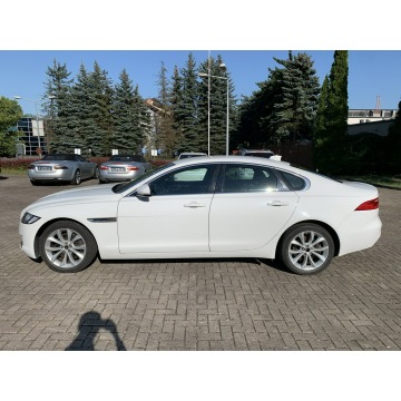 Jaguar XF  Sedan/Limuzyna 2018,  2.0 diesel, automat - Na sprzedaż za 129 899 zł - Kraków - zdjęcie 5