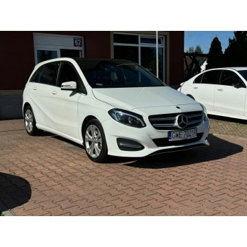 Mercedes - Benz B-klasa  Liftback 2018,  2.0 benzyna, automat - Na sprzedaż za 69 900 zł - Rumia - zdjęcie 2