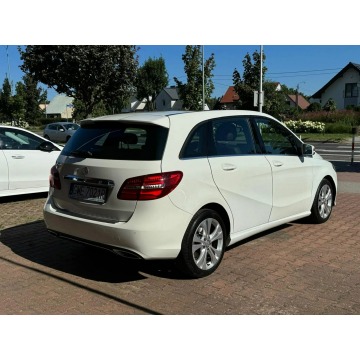 Mercedes - Benz B-klasa  Liftback 2018,  2.0 benzyna, automat - Na sprzedaż za 69 900 zł - Rumia - zdjęcie 5