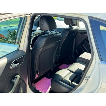 Mercedes - Benz B-klasa  Liftback 2018,  2.0 benzyna, automat - Na sprzedaż za 69 900 zł - Rumia - zdjęcie 9