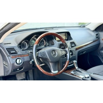 Mercedes - Benz E-klasa  Coupe/Sportowy 2009,  3.0 diesel, automat - Na sprzedaż za 49 900 zł - Rumia - zdjęcie 4