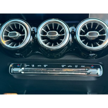 Mercedes - Benz GLB-klasa  SUV 2019,  1.3 benzyna, automat - Na sprzedaż za 149 900 zł - Rumia - zdjęcie 12