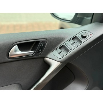 Volkswagen Tiguan  SUV 2009,  2.0 diesel - Na sprzedaż za 29 900 zł - Rumia - zdjęcie 12