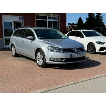 Volkswagen Passat 2013,  1.6 diesel - Na sprzedaż za 24 900 zł - Rumia - zdjęcie 2