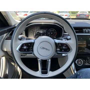 Jaguar XF  Sedan/Limuzyna 2022,  2.0 diesel, automat - Na sprzedaż za 269 899 zł - Kraków - zdjęcie 11