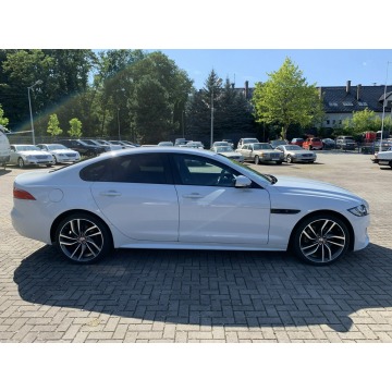 Jaguar XF  Sedan/Limuzyna 2019,  2.0 benzyna, automat - Na sprzedaż za 214 999 zł - Kraków - zdjęcie 4