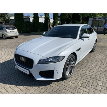 Jaguar XF 2.0 300 KM