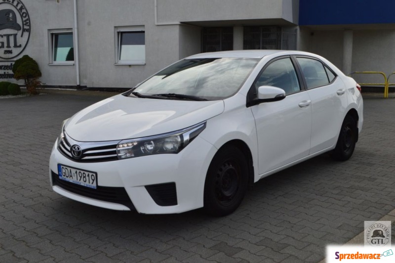 Toyota Corolla 2015 diesel - Na sprzedaż za 23 862 zł - Gdańsk