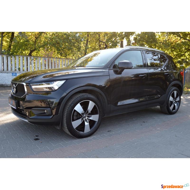 Volvo XC40  Terenowy 2018,  2.0 benzyna - Na sprzedaż za 140 000 zł - Warszawa