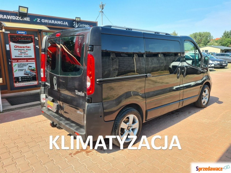 Renault Trafic - 2.0 diesel / Lift / 9 osób /... - Samochody osobowe - Świebodzin