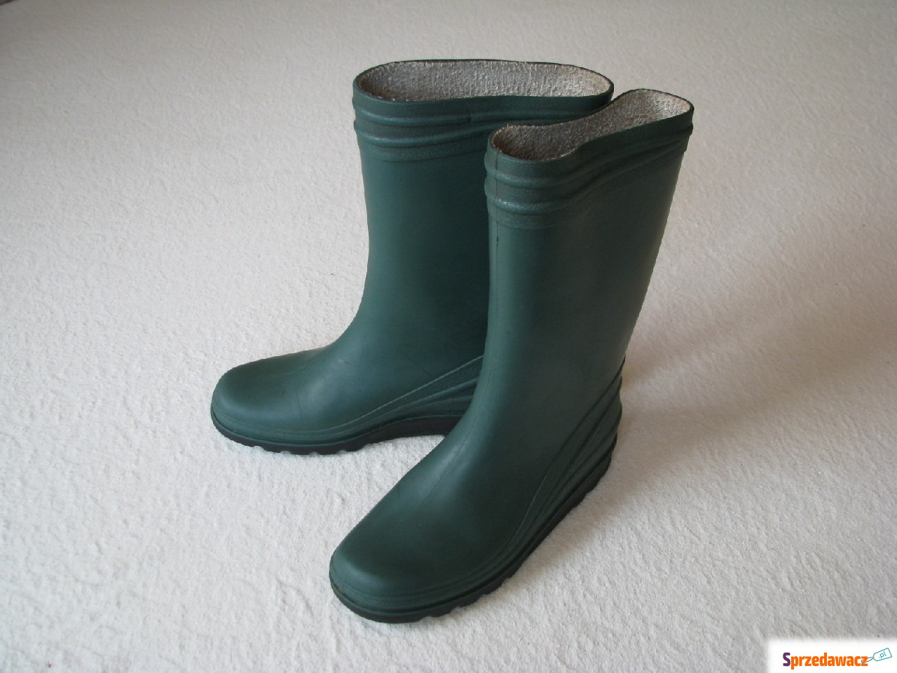 Gumowce, buty ogrodowe zielone...