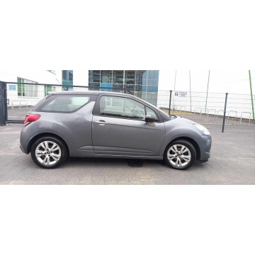 Citroen DS3  Hatchback 2010,  1.4 benzyna - Na sprzedaż za 16 800 zł - Warszawa - zdjęcie 6