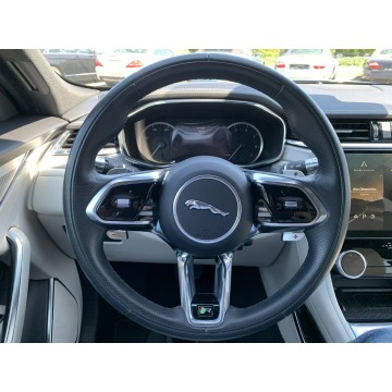 Jaguar F-PACE  SUV 2022,  2.0 benzyna, automat - Na sprzedaż za 259 899 zł - Kraków - zdjęcie 11