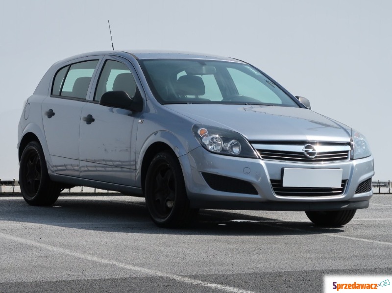 Opel Astra 1.4 16V (90KM), 2010 - Samochody osobowe - Lublin