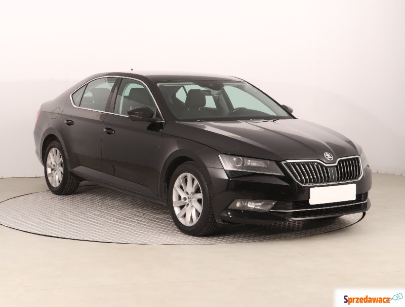 Skoda Superb  Liftback 2017,  1.4 benzyna - Na sprzedaż za 53 999 zł - Legnica