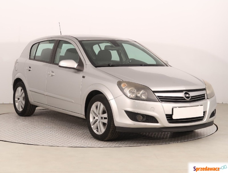 Opel Astra  Hatchback 2007,  2.0 diesel - Na sprzedaż za 7 999,00 zł - Białystok