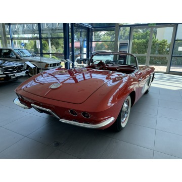 Chevrolet Corvette  Kabriolet 1961,  4.6 benzyna - Na sprzedaż za 719 000 zł - Kraków - zdjęcie 6