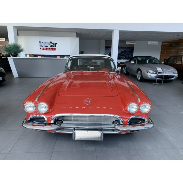 Chevrolet Corvette  Kabriolet 1961,  4.6 benzyna - Na sprzedaż za 719 000 zł - Kraków - zdjęcie 10