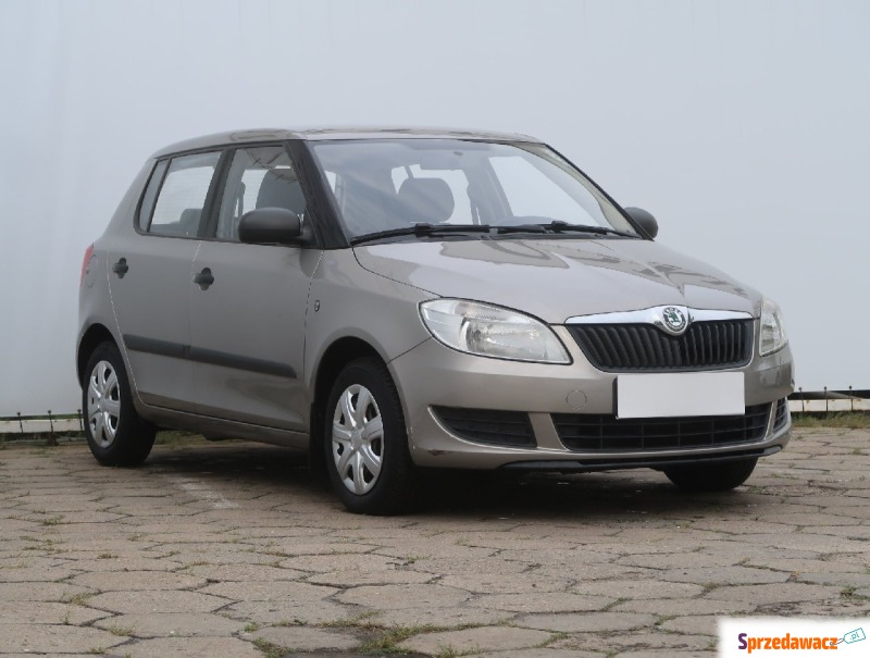 Skoda Fabia 1.2 (60KM), 2010 - Samochody osobowe - Łódź