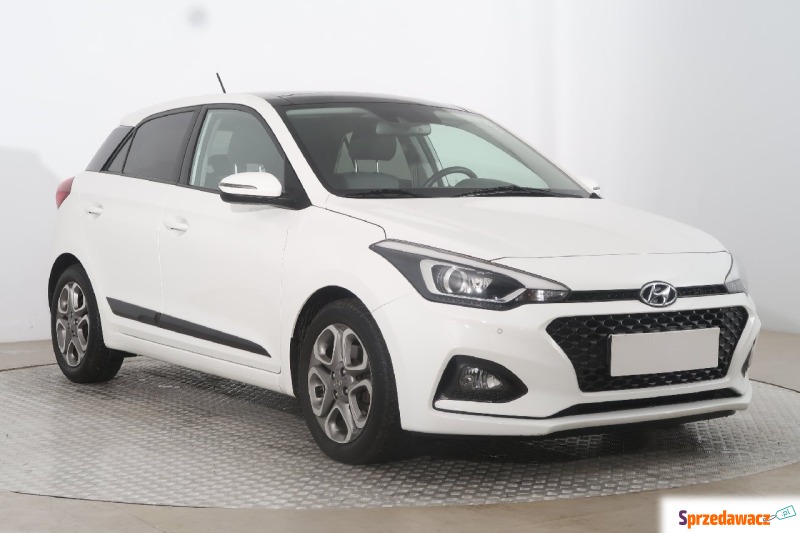 Hyundai i20  Hatchback 2019,  1.0 benzyna - Na sprzedaż za 53 999 zł - Częstochowa