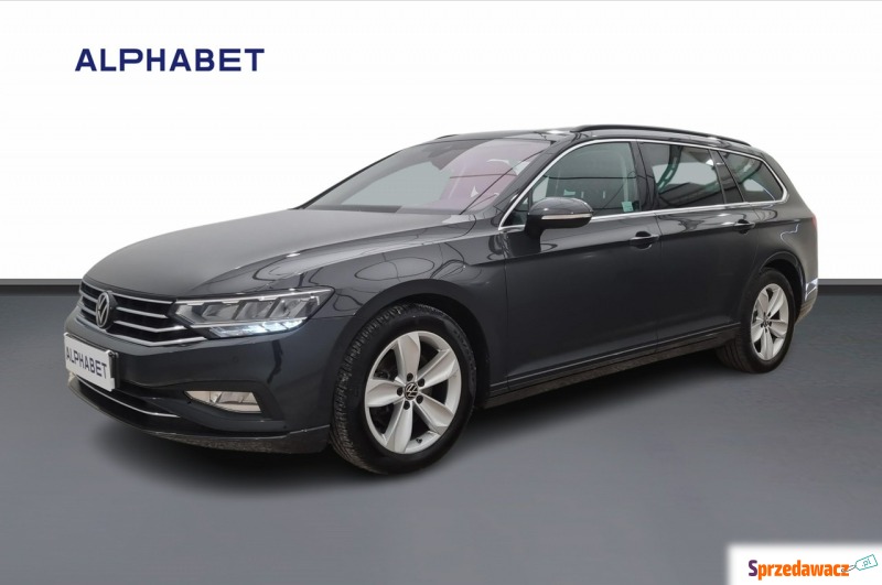 Volkswagen Passat 2020,  2.0 diesel - Na sprzedaż za 96 500 zł - Warszawa