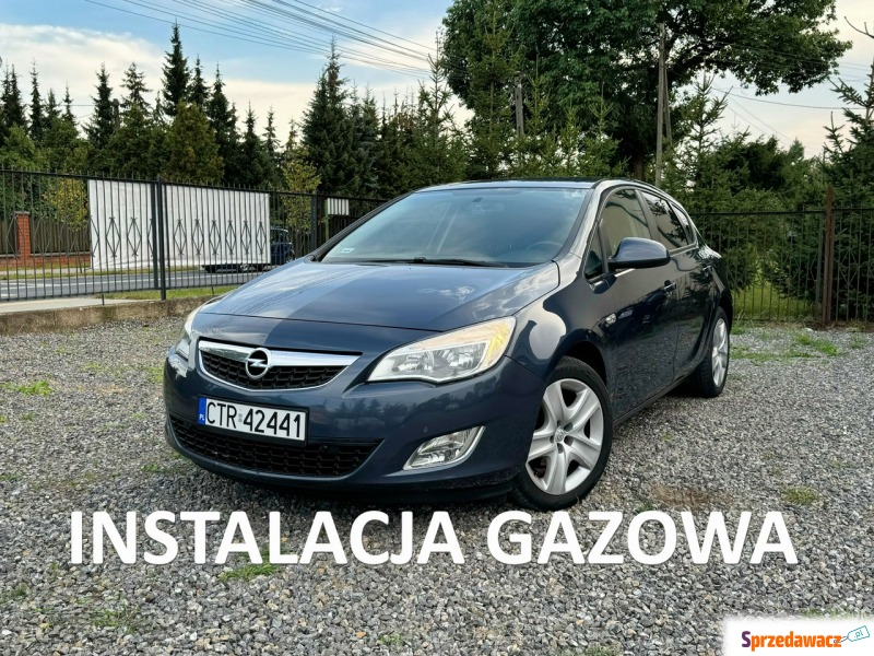 Opel Astra Benzyna + LPG, 1.6, super stan, niski... - Samochody osobowe - Gołków