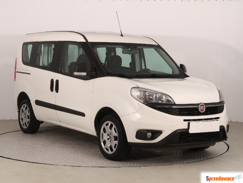 Fiat Doblo 1.4 i (95KM), 2017 - Samochody osobowe - Siedlce