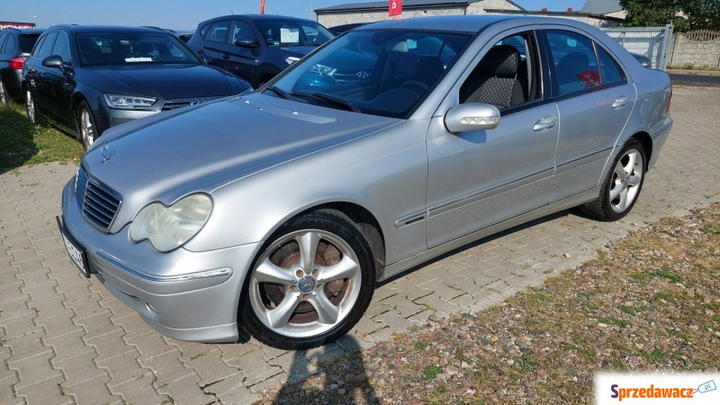 Mercedes - Benz C-klasa  Sedan/Limuzyna 2004,  1.8 benzyna - Na sprzedaż za 15 900 zł - Gniezno