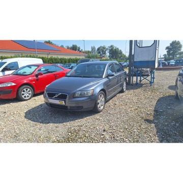 Volvo S40  Sedan/Limuzyna 2005,  1.8 benzyna - Na sprzedaż za 13 900 zł - Częstochowa - zdjęcie 2