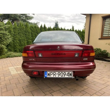 Kia Sephia  Sedan/Limuzyna 1994,  1.6 benzyna - Na sprzedaż za 18 900 zł - Pruszków - zdjęcie 11