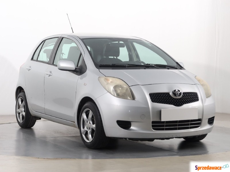 Toyota Yaris 1.3 VVT-i (87KM), 2006 - Samochody osobowe - Katowice