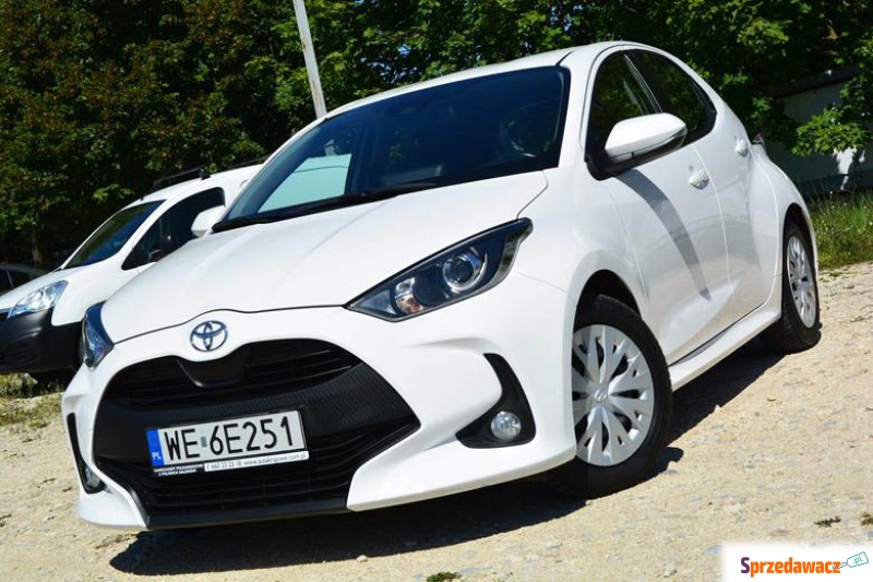 Toyota Yaris 2022 - 999 cm3 Benzyna (72 KM) -... - Dostawcze i ciężarowe - Łódź