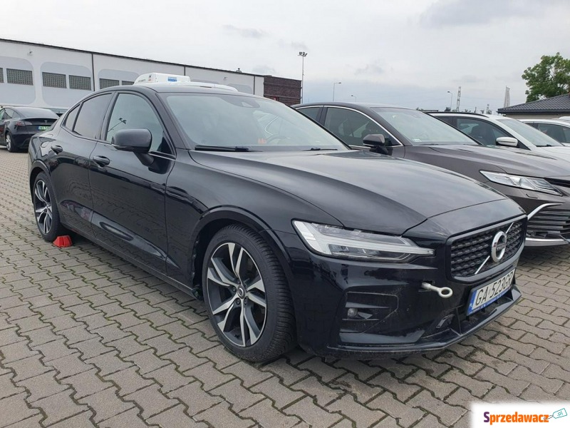 Volvo S60  Sedan/Limuzyna 2020,  1.7 benzyna - Na sprzedaż za 84 366 zł - Komorniki