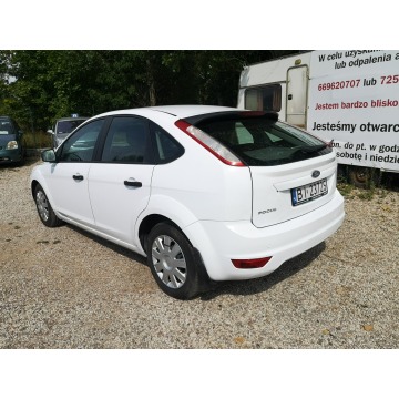 Ford Focus  Hatchback 2009,  1.6 diesel - Na sprzedaż za 4 499,00 zł - Fasty - zdjęcie 6
