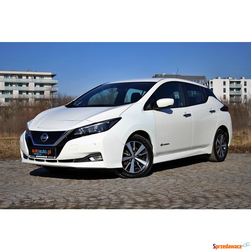 Nissan Leaf  Hatchback 2018,  0.0 zasilanie elektryczne - Na sprzedaż za 64 901 zł - Warszawa