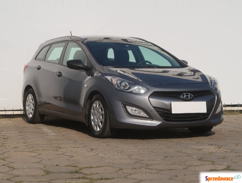 Hyundai i30  Kombi 2013,  1.4 diesel - Na sprzedaż za 23 999 zł - Łódź