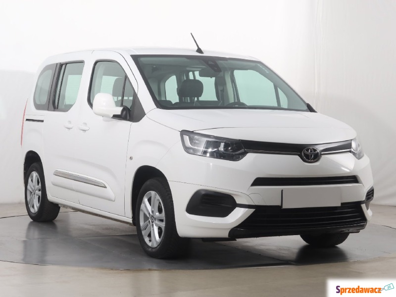 Toyota ProAce  Pick-up 2020,  1.5 diesel - Na sprzedaż za 69 999 zł - Katowice