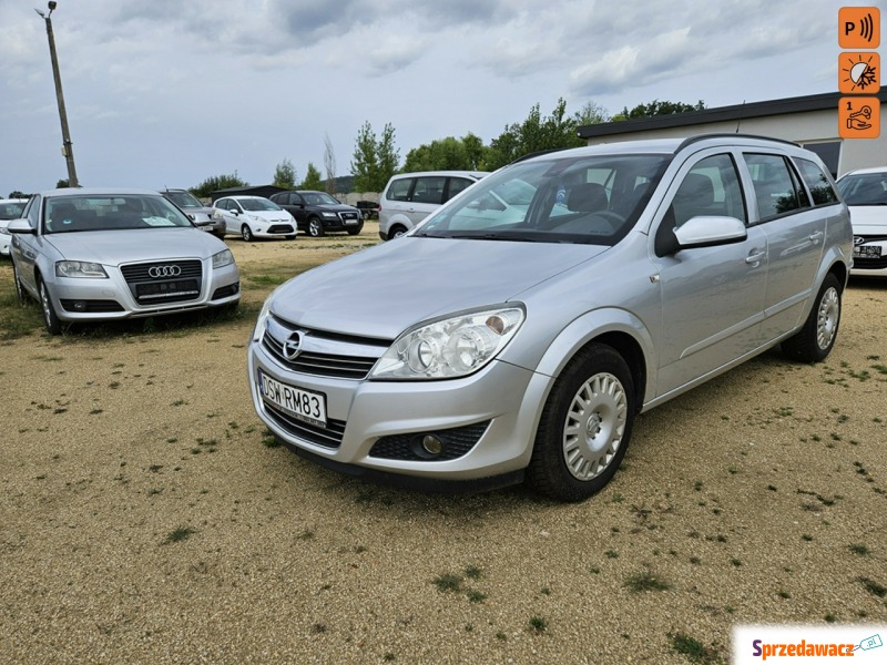 Opel Astra 2010,  1.6 benzyna - Na sprzedaż za 13 900 zł - Strzegom