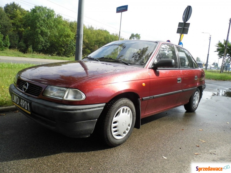 Opel Astra  Sedan/Limuzyna 1997,  1.4 benzyna - Na sprzedaż za 3 900,00 zł - Łódź