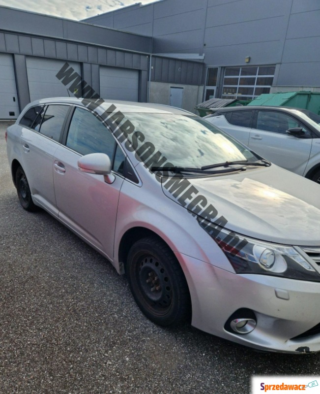 Toyota Avensis 2012,  1.8 benzyna - Na sprzedaż za 27 200 zł - Kiczyce