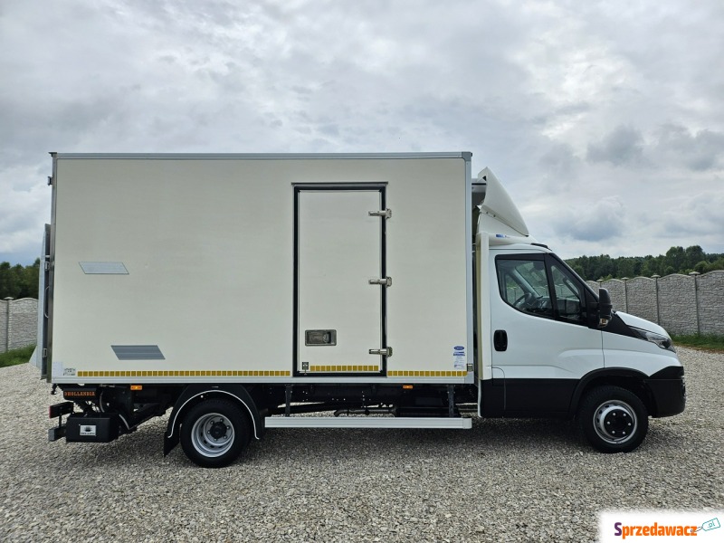 Iveco Daily 2019,  3.0 diesel - Na sprzedaż za 162 900 zł - Daleszyce