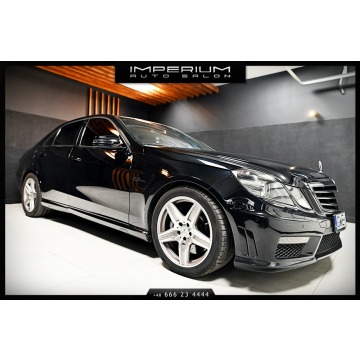 Mercedes - Benz E-klasa  Sedan/Limuzyna 2010,  5.0 benzyna, automat - Na sprzedaż za 129 900 zł - Banino - zdjęcie 5
