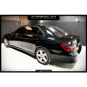 Mercedes - Benz E-klasa  Sedan/Limuzyna 2010,  5.0 benzyna, automat - Na sprzedaż za 129 900 zł - Banino - zdjęcie 10