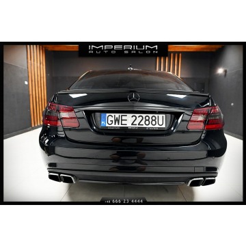 Mercedes - Benz E-klasa  Sedan/Limuzyna 2010,  5.0 benzyna, automat - Na sprzedaż za 129 900 zł - Banino - zdjęcie 11
