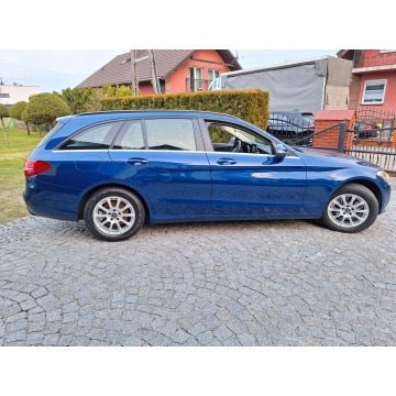 Mercedes - Benz C-klasa  Kombi 2018,  1.6 diesel - Na sprzedaż za 69 495 zł - Rybnik - zdjęcie 9