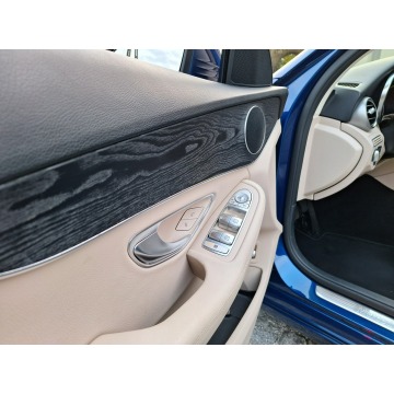 Mercedes - Benz C-klasa  Kombi 2018,  1.6 diesel - Na sprzedaż za 69 495 zł - Rybnik - zdjęcie 12