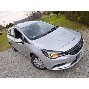 Opel Astra  Kombi 2017,  1.6 diesel - Na sprzedaż za 42 189 zł - Rybnik - zdjęcie 2