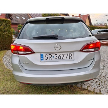 Opel Astra  Kombi 2017,  1.6 diesel - Na sprzedaż za 42 189 zł - Rybnik - zdjęcie 6