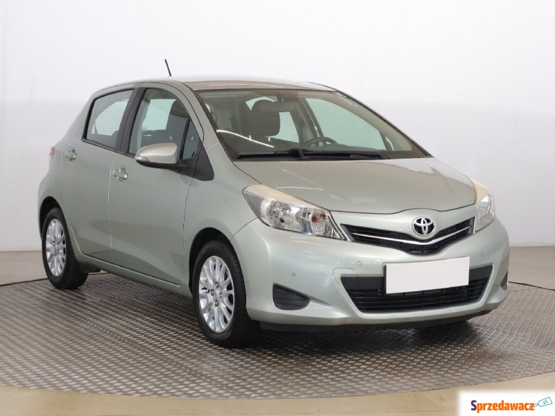 Toyota Yaris 1.33 Dual VVT-i (99KM), 2012 - Samochody osobowe - Zabrze